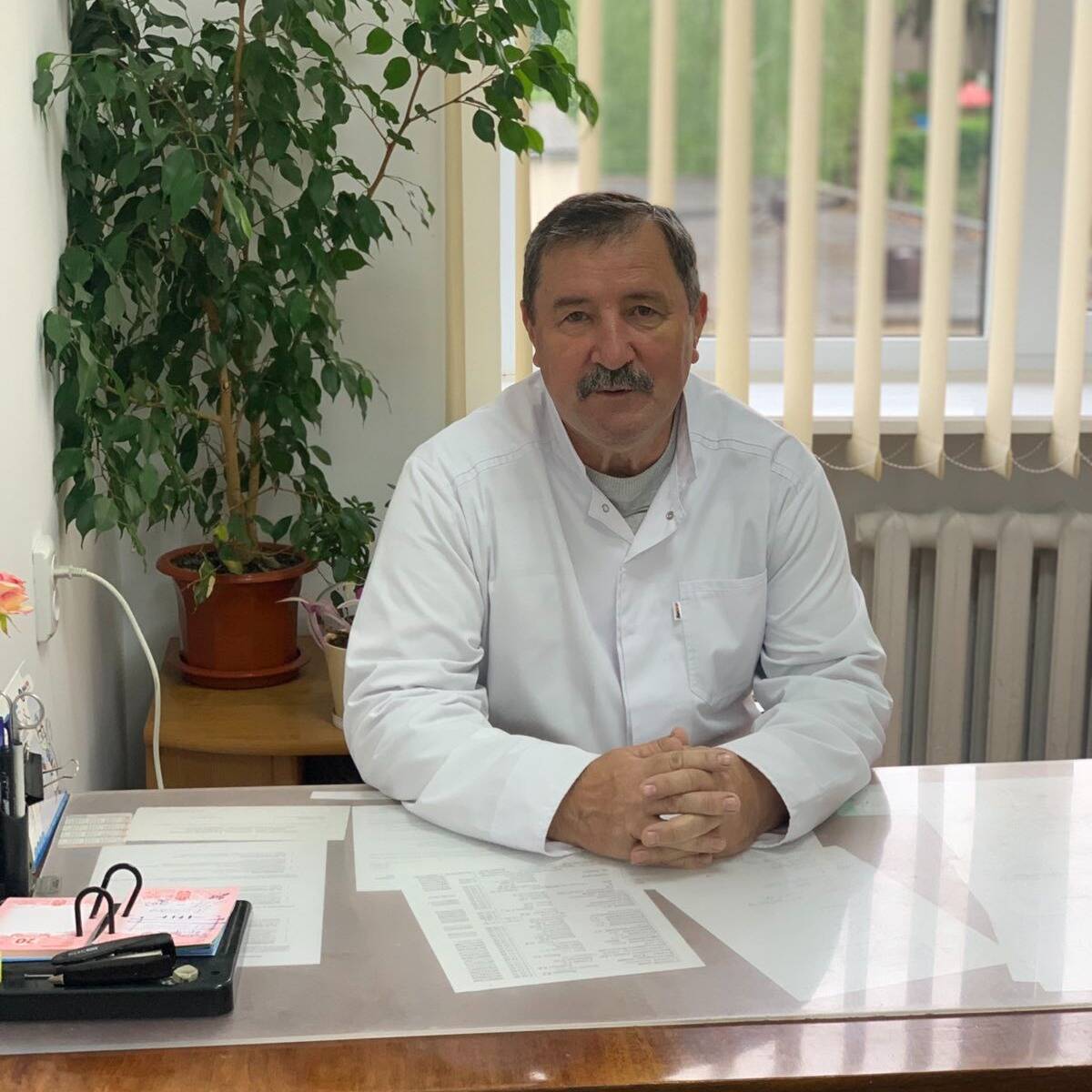 лікар Янюк Василь Іванович: опис, відгуки, послуги, рейтинг, записатися онлайн на сайті h24.ua