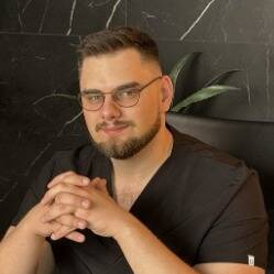 лікар Струсевич Олександр Петрович: опис, відгуки, послуги, рейтинг, записатися онлайн на сайті h24.ua