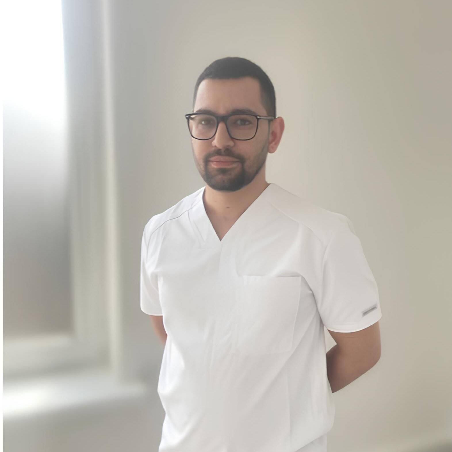 лікар Сафарзаде Улві Акіф огли: опис, відгуки, послуги, рейтинг, записатися онлайн на сайті h24.ua